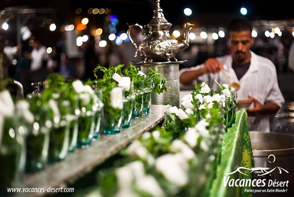 Thé à la menthe au Maroc